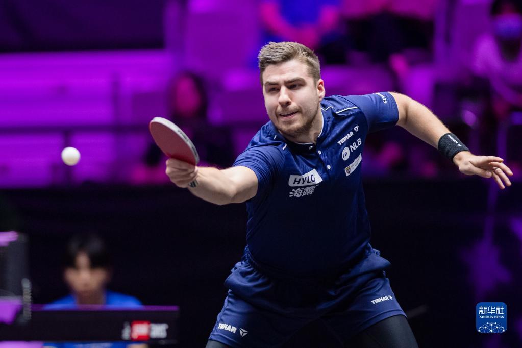 了无数球迷 了无数球迷