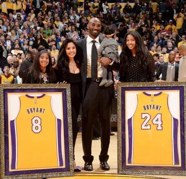 的双重角色 的双重角色